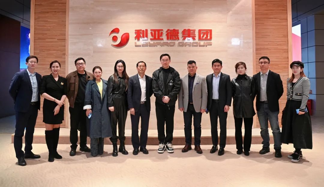 陆川导演到访今年会·(jinnianhui)金字招牌诚信至上，解锁文化+科技融合新路径